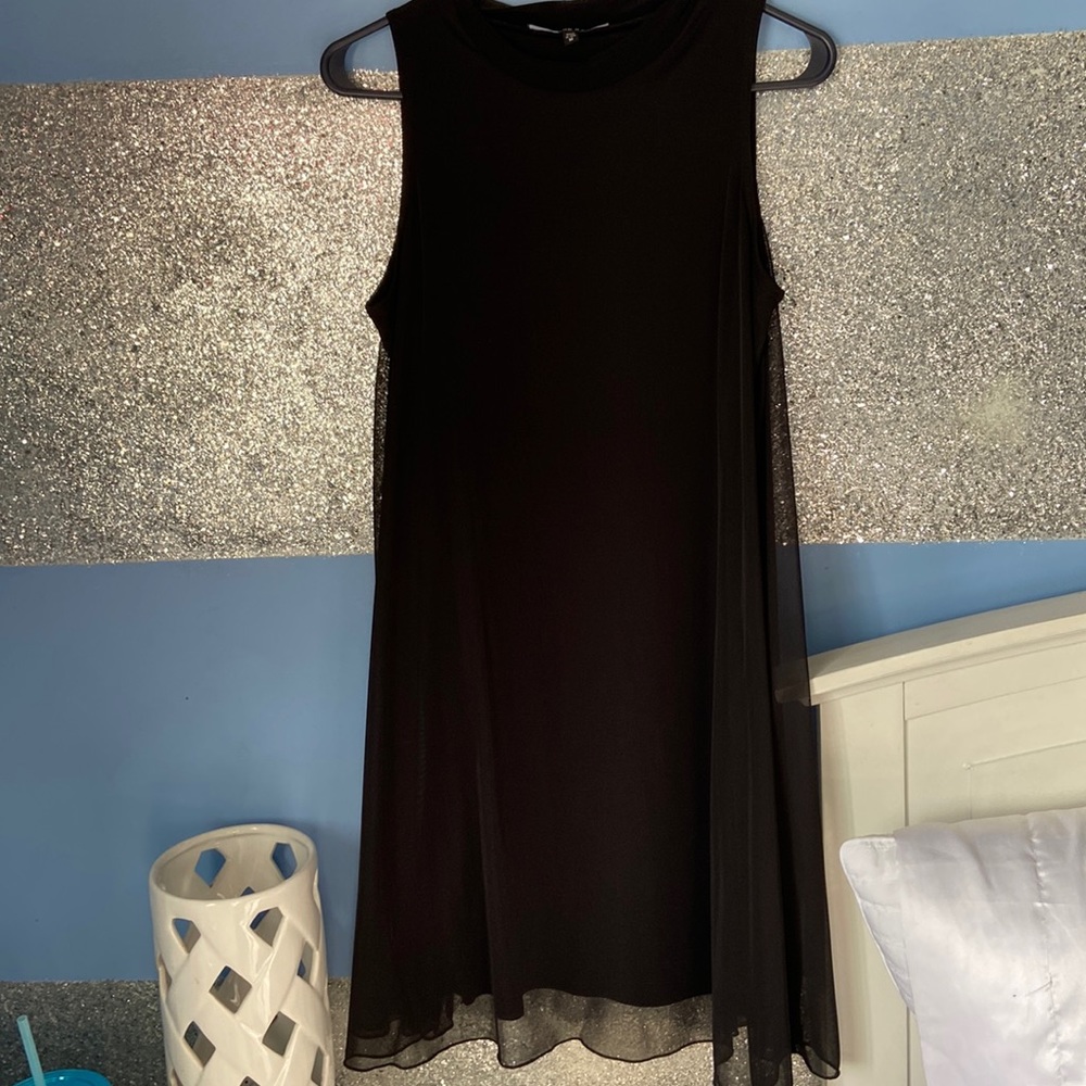 Black fitted dress